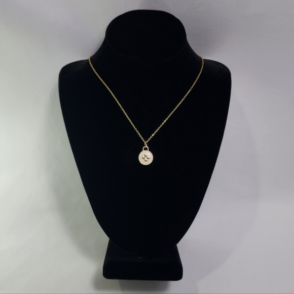 Authentic Louis Vuitton white gold flower Fleur charm on chain - Picture 8 of 10